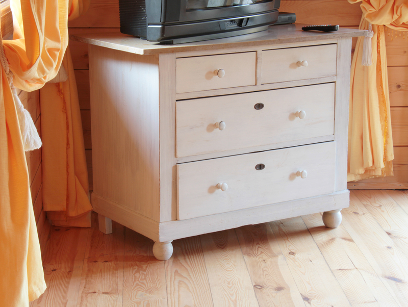 Decorate Sustainably with Upcycled Wonders for Every Season
